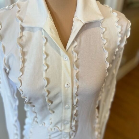Sherris RTW lettuce trim button down white top NWT Limited Edition long sleeve - Picture 3 of 13